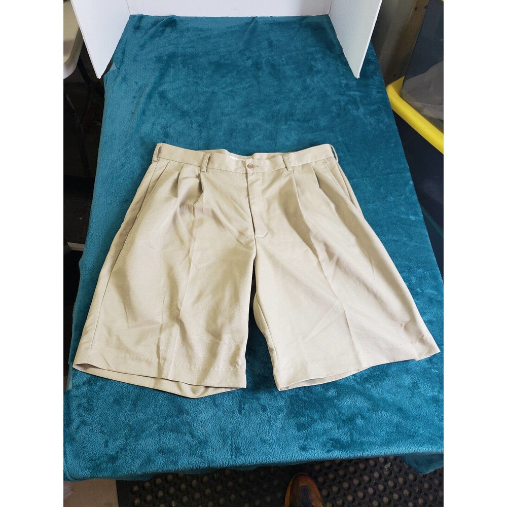 Micahel Brandon Mens Beige Bermuda Golf Shorts Size 36 Preppy 100% Polyester